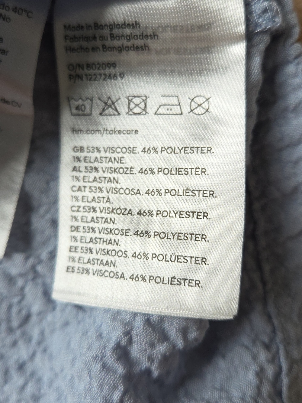 H&M Light Blue Ruffled Collared Button-Up Blouse 3t - Picture 7 of 8
